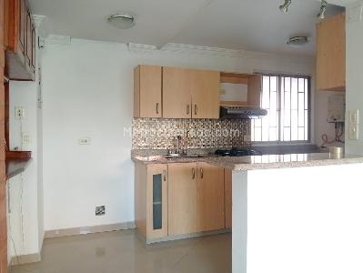 Apartamento de 2 alcobas en venta en Laureles, Medellín, 93 m² · foto 4 de 17