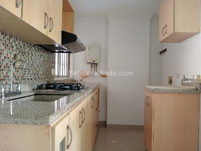 Apartamento de 2 alcobas en venta en Laureles, Medellín, 93 m² · foto 6 de 17