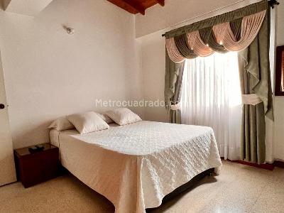 Apartamento de 2 alcobas en venta en Laureles, Medellín, 66 m² · foto 11 de 17