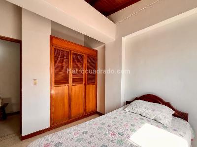 Apartamento de 2 alcobas en venta en Laureles, Medellín, 66 m² · foto 15 de 17