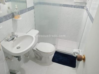 Apartamento de 2 alcobas en venta en Laureles, Medellín, 66 m² · foto 16 de 17