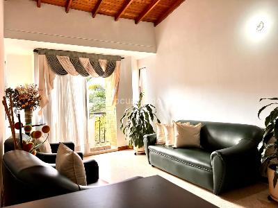 Apartamento de 2 alcobas en venta en Laureles, Medellín, 66 m² · foto 2 de 17