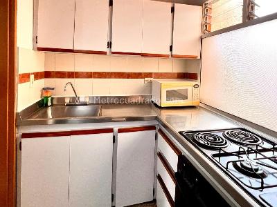 Apartamento de 2 alcobas en venta en Laureles, Medellín, 66 m² · foto 6 de 17