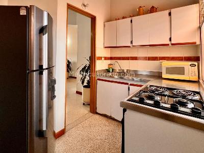 Apartamento de 2 alcobas en venta en Laureles, Medellín, 66 m² · foto 7 de 17