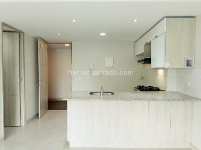 Apartamento en venta en Belen, Medellín · foto 8 de 17