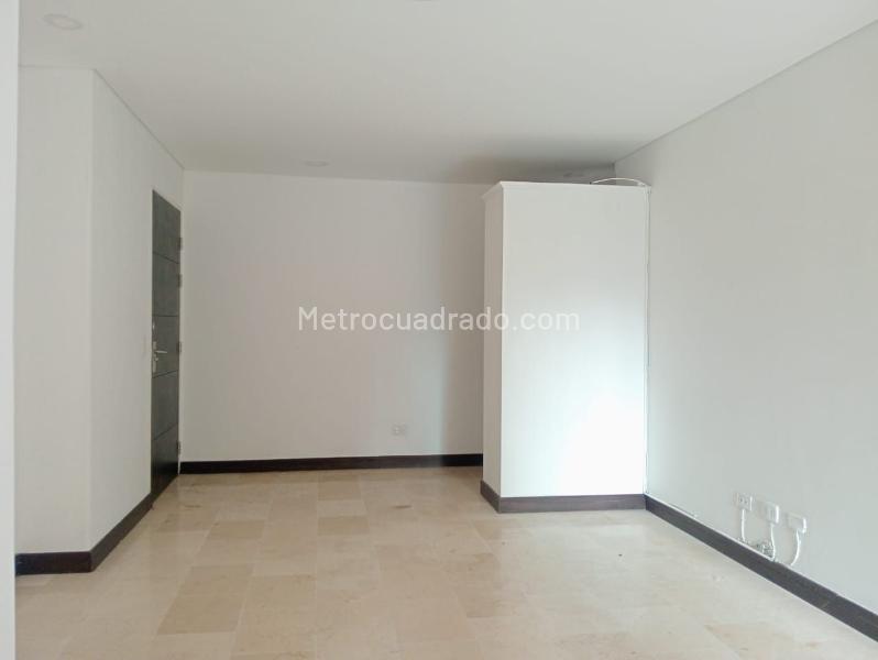 Stylish 2BR Apartment in Laureles - 3