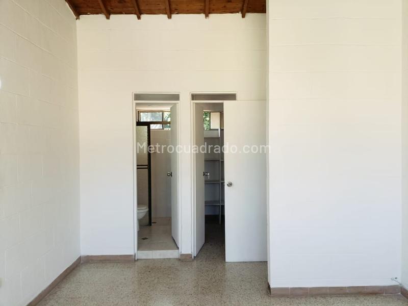 Casa de 3 Alcobas cerca a Zona Deportiva en Belén - 6