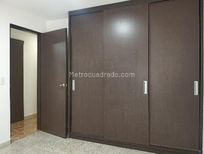 Apartamento de 2 alcobas en arriendo en Laureles, Medellín, 100 m² · foto 11 de 15