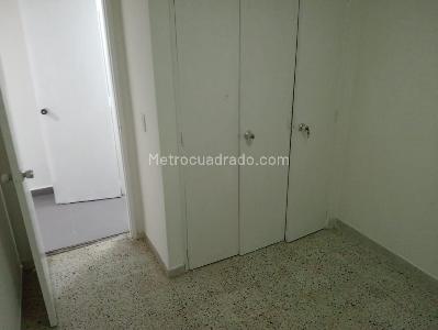 Apartamento de 2 alcobas en arriendo en Laureles, Medellín, 100 m² · foto 13 de 15
