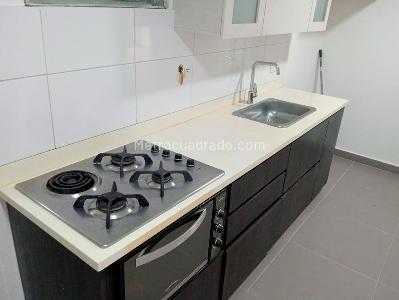 Apartamento de 2 alcobas en arriendo en Laureles, Medellín, 100 m² · foto 5 de 15