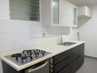 Apartamento de 2 alcobas en arriendo en Laureles, Medellín, 100 m² · foto 7 de 15