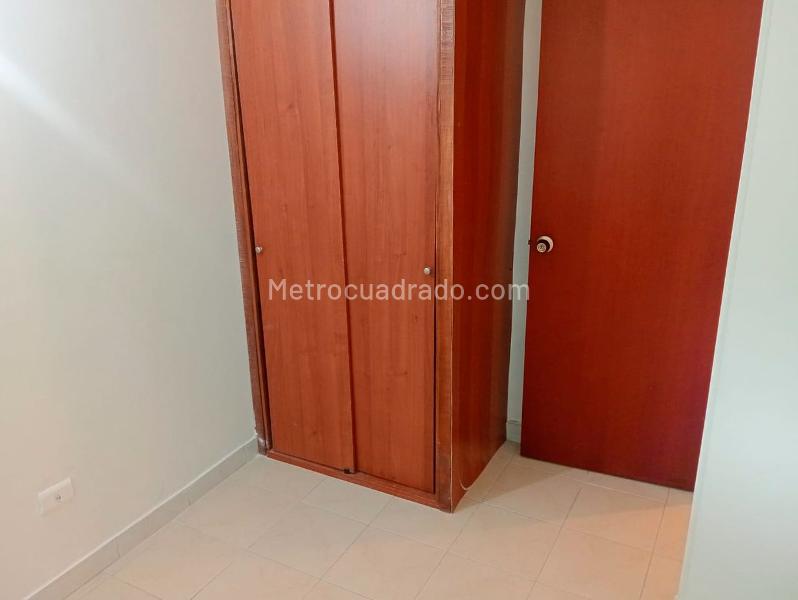 Apartamento de 3 Alcobas en Laureles con Piscina - 8