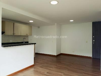 Apartamento en arriendo en Belen, Medellín · foto 3 de 14