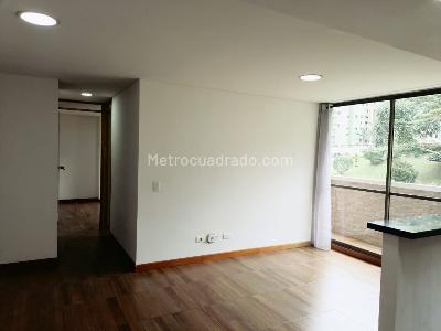 Apartamento en arriendo en Belen, Medellín · foto 4 de 14