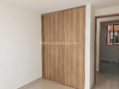 Apartamento de 3 alcobas en arriendo en Belen, Medellín, 70 m² · foto 11 de 13