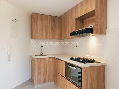 Apartamento de 3 alcobas en arriendo en Belen, Medellín, 70 m² · foto 4 de 13