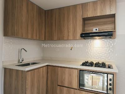 Apartamento de 3 alcobas en arriendo en Belen, Medellín, 70 m² · foto 6 de 13