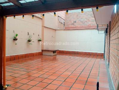 Apartamento de 3 alcobas en venta en Laureles, Medellín, 195 m² · foto 19 de 19