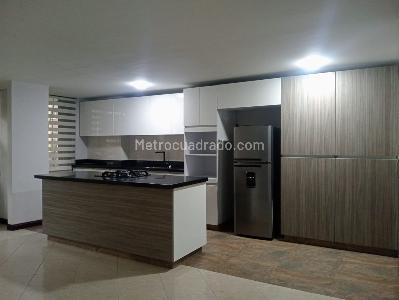 Apartamento de 3 alcobas en venta en Laureles, Medellín, 195 m² · foto 4 de 19