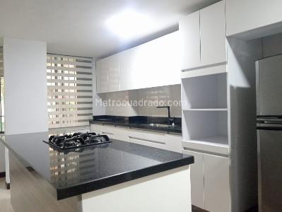 Apartamento de 3 alcobas en venta en Laureles, Medellín, 195 m² · foto 6 de 19