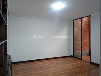 Apartamento de 3 alcobas en venta en Laureles, Medellín, 195 m² · foto 8 de 19
