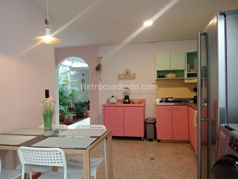 Apartamento amoblado de 3 alcobas en Laureles - 5