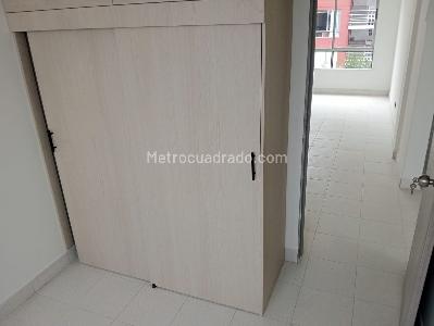 Apartamento de 3 alcobas en venta en La America, Medellín, 54 m² · foto 12 de 18
