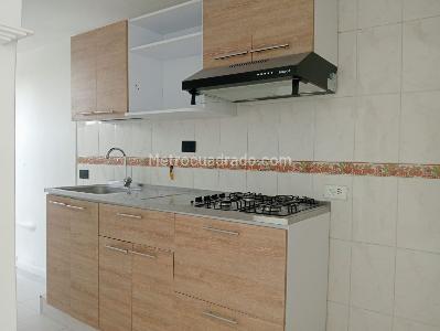 Apartamento de 3 alcobas en venta en La America, Medellín, 54 m² · foto 5 de 18