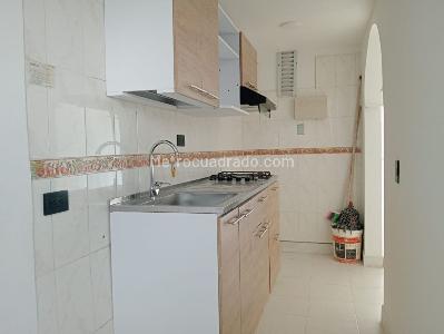 Apartamento de 3 alcobas en venta en La America, Medellín, 54 m² · foto 6 de 18