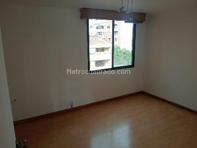 Apartamento de 3 alcobas en venta en Laureles, Medellín, 135 m² · foto 17 de 19