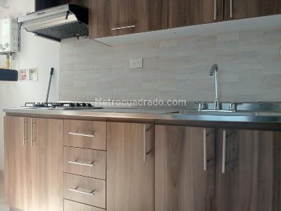 Apartamento de 3 alcobas en venta en Laureles, Medellín, 55 m² · foto 7 de 18