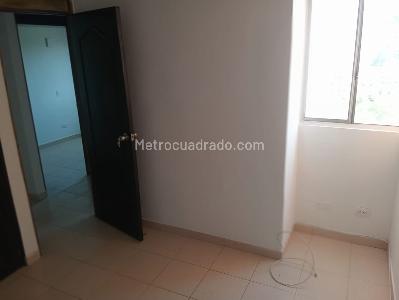 Apartamento de 3 alcobas en venta en Laureles, Medellín, 55 m² · foto 9 de 18