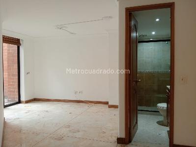Apartamento de 3 alcobas en venta en Laureles, Medellín, 131 m² · foto 4 de 19