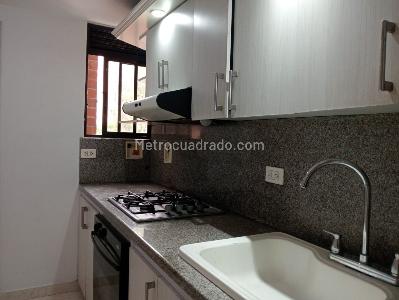 Apartamento de 3 alcobas en venta en Laureles, Medellín, 131 m² · foto 7 de 19