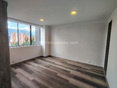 Apartamento en arriendo en Laureles, Medellín · foto 11 de 14