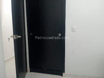 Apartamento en arriendo en Laureles, Medellín · foto 13 de 18
