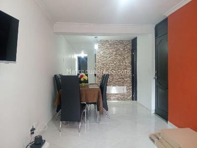 Apartamento en arriendo en Laureles, Medellín · foto 2 de 18