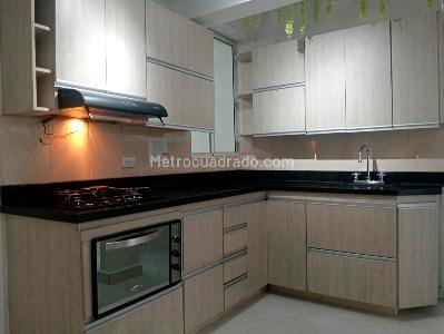 Apartamento en arriendo en Laureles, Medellín · foto 5 de 18