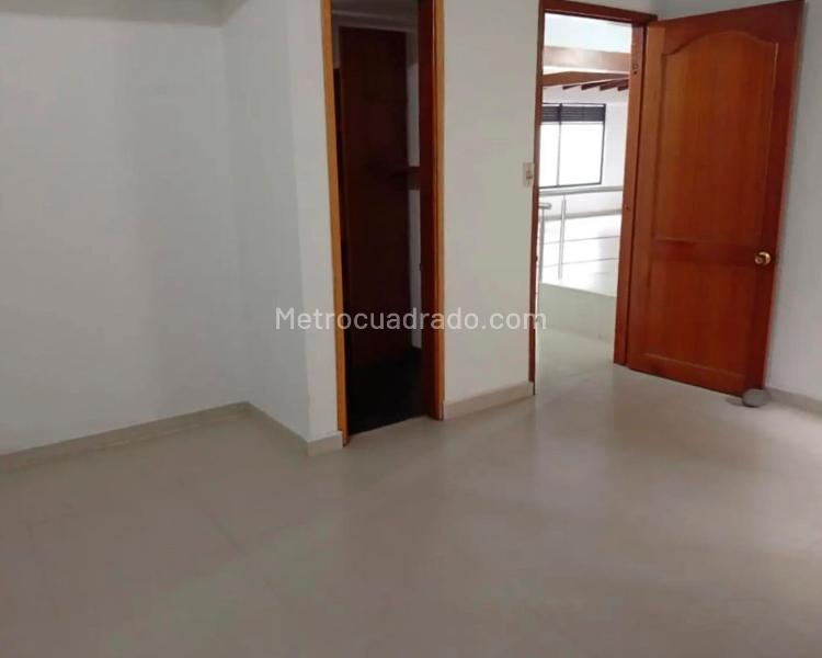 Casa de 4 Alcobas en Arriendo en Belén con Jacuzzi - 8