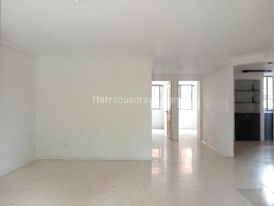 Apartamento de 2 alcobas en arriendo en Laureles, Medellín, 84 m² · foto 2 de 19