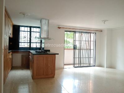 Apartamento de 2 alcobas en arriendo en Laureles, Medellín, 84 m² · foto 6 de 19