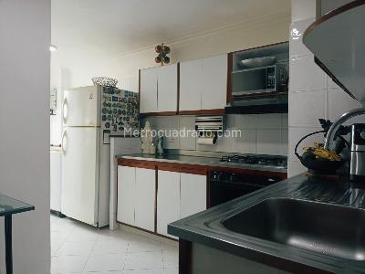 Apartamento de 3 alcobas en venta en Belen, Medellín, 95 m² · foto 7 de 18