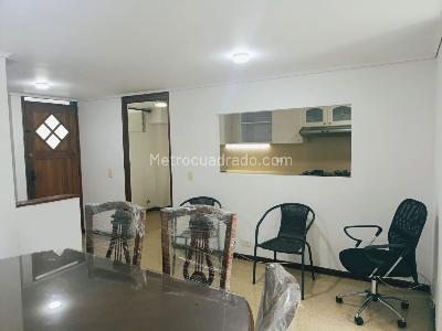 Casa de 3 alcobas en arriendo en Belen, Medellín, 230 m² · foto 4 de 17