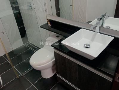 Apartamento de 4 alcobas en venta en Laureles, Medellín, 197 m² · foto 16 de 18