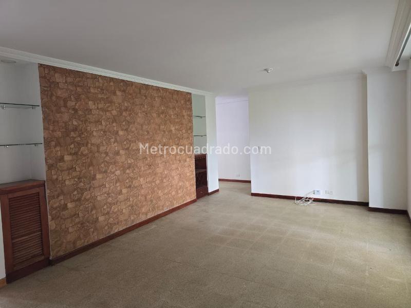 Modern 3BR Apartment in Belen - 3