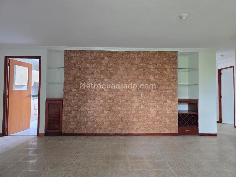 Modern 3BR Apartment in Belen - 5