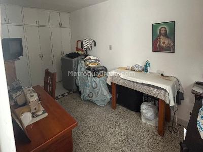 Apartamento de 3 alcobas en venta en Laureles, Medellín, 105 m² · foto 12 de 15