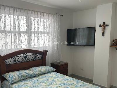 Apartamento de 3 alcobas en venta en Laureles, Medellín, 105 m² · foto 9 de 15