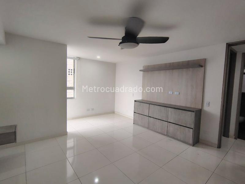 Spacious 3BR Apartment with Amenities in Los Laureles - 6