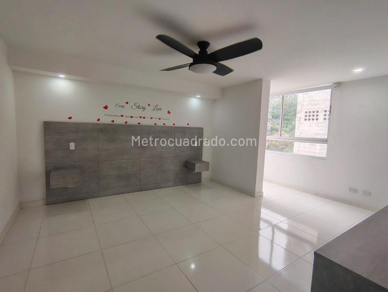 Spacious 3BR Apartment with Amenities in Los Laureles - 7